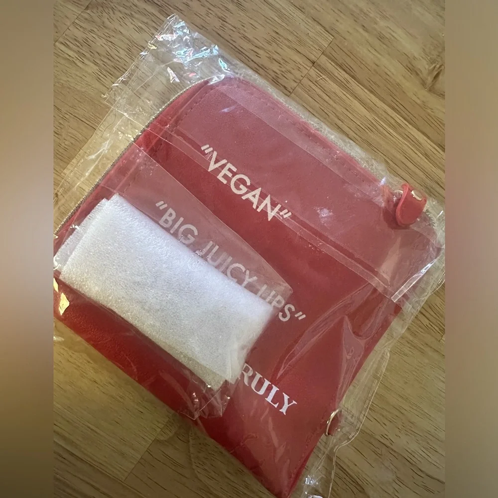 💙 4/$20 Truly GLOAT Cosmetics Bag - BAG ONLY